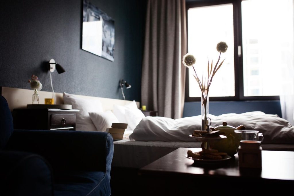 Ons team Checklist voor dayroom booking in Glasgow met aandacht voor check-in, amenities, annuleringsbeleid en locatie
